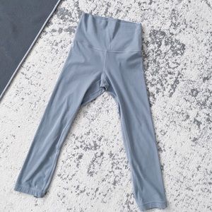 Lululemon Align Crop 21" in Chambray Size 2